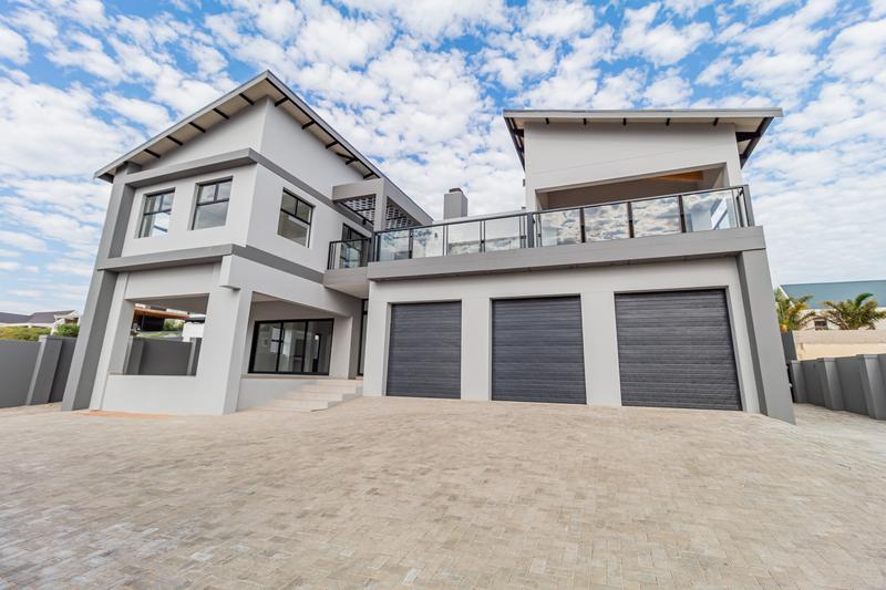 5 Bedroom Property for Sale in Myburgh Park Western Cape